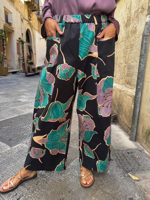 Blusa in raso Leonie-pantaloni-Bijondo-Bijondo