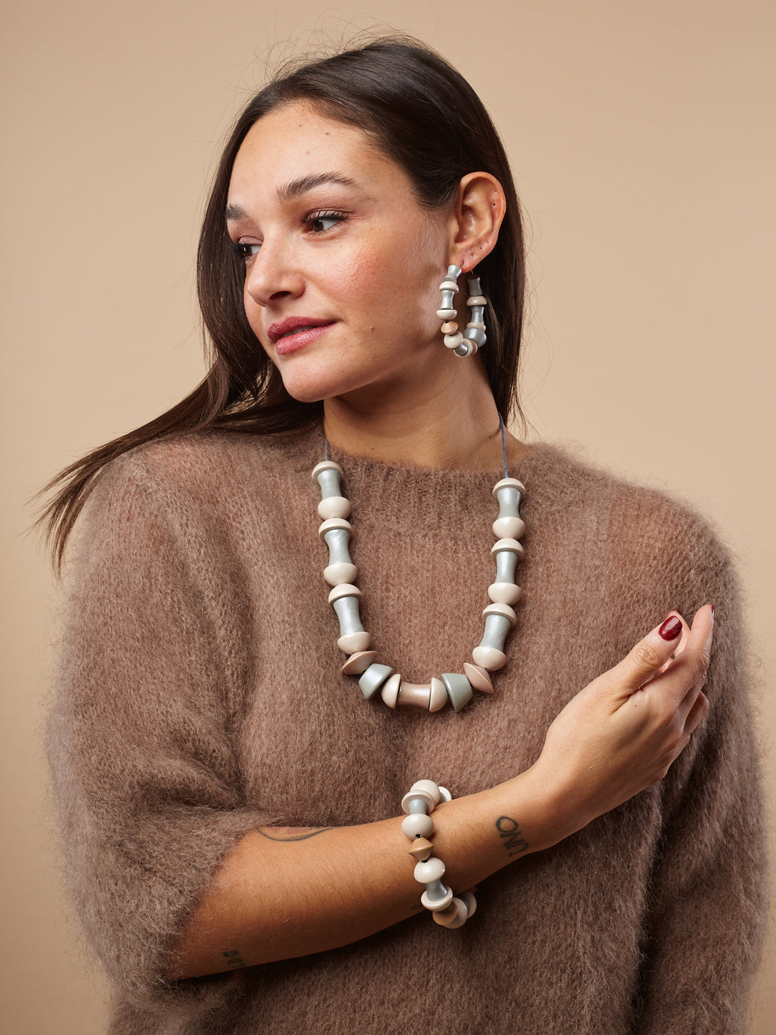 Orecchini a cerchio Arlo legno-orecchini-Bijondo-Bijondo