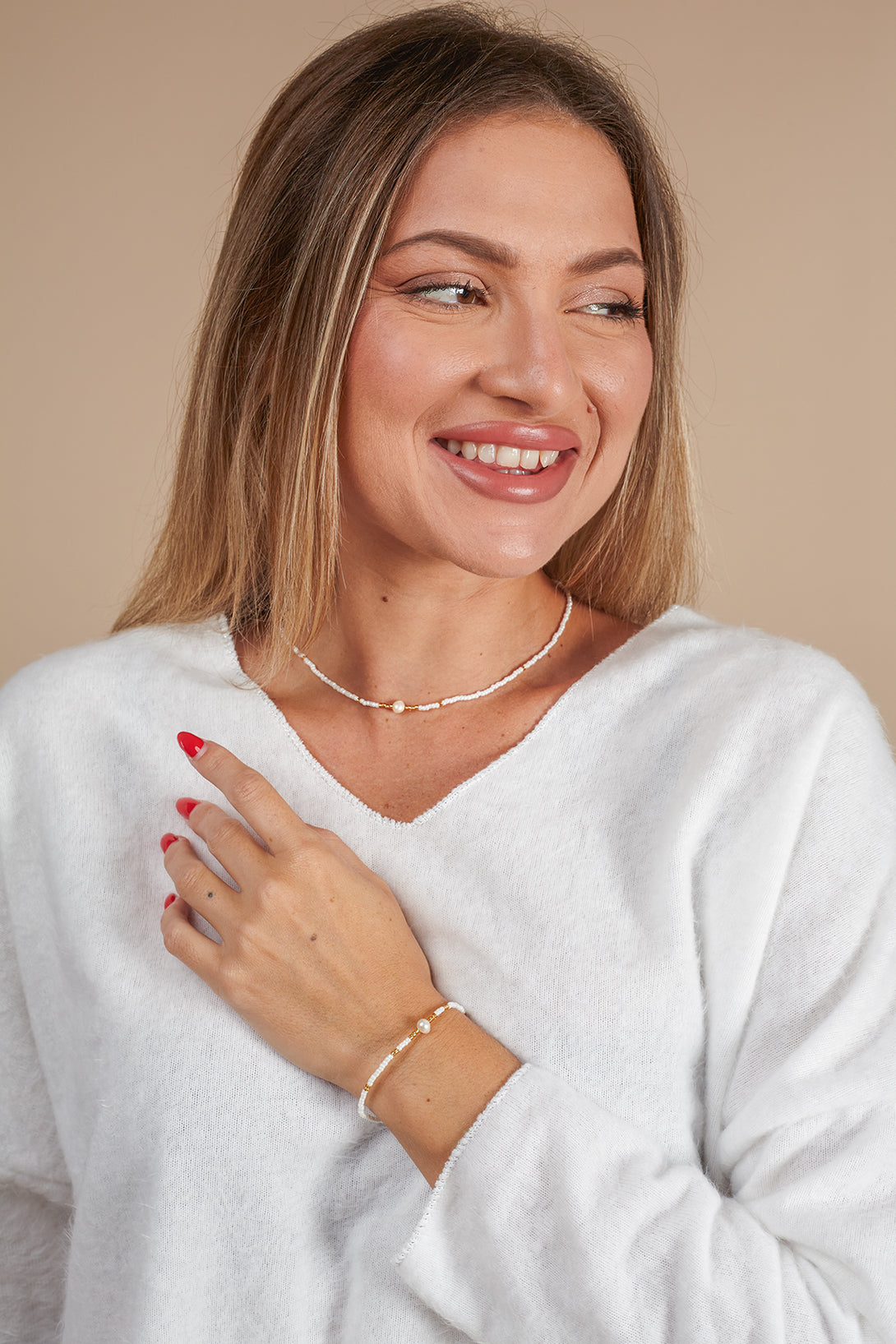 Bracciale Pearl con perline di vetro-bracciale-Bijondo-Bianco-Bijondo