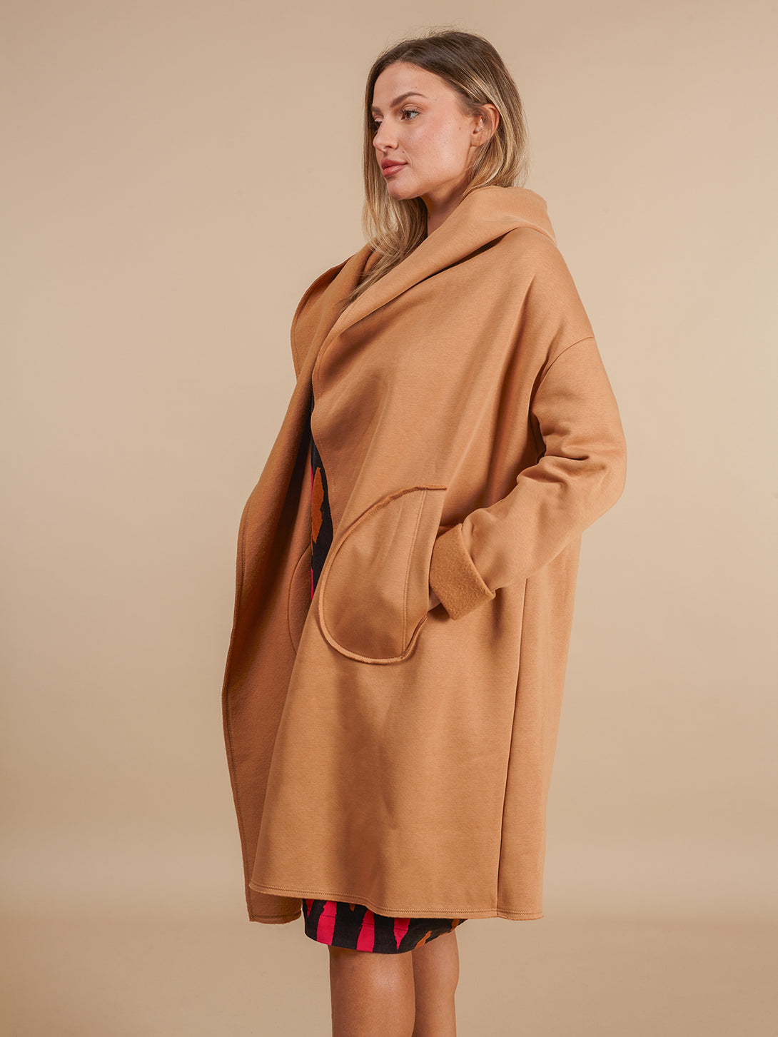 Cardigan con cappuccio Raffaella-giacca-Bijondo-Cammello-taglia unica-Bijondo