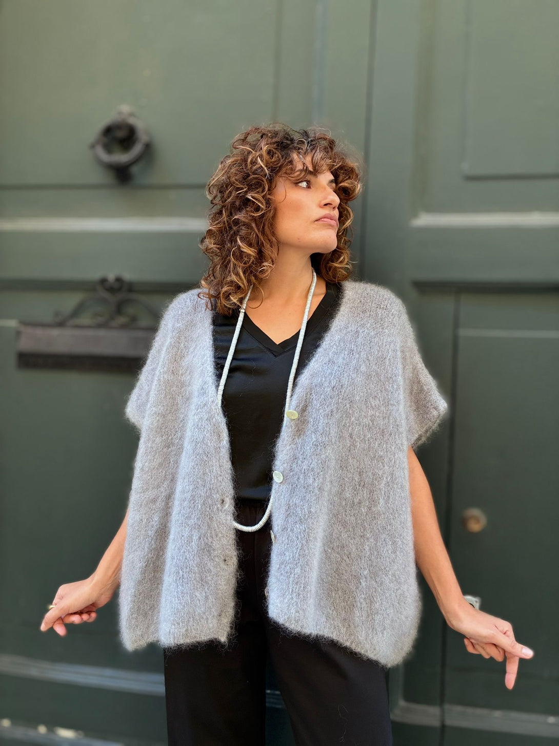 Cardigan senza manica e bottoni madreperla Hallie-Maglione-Bijondo-Bijondo