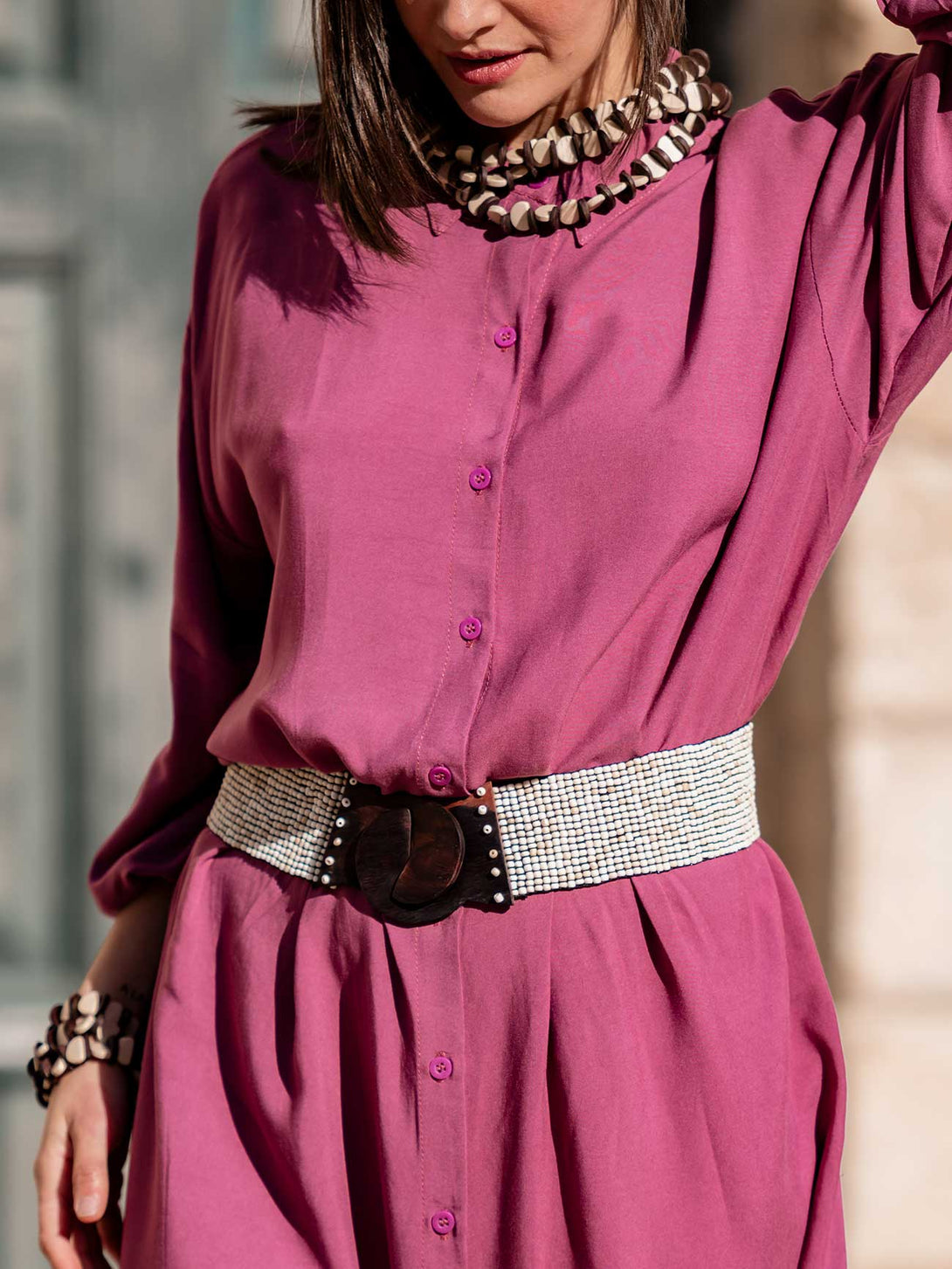 Cintura elastica realizzata a mano da Bali con perline di vetro e legno Emma-cintura-Bijondo-Bijondo