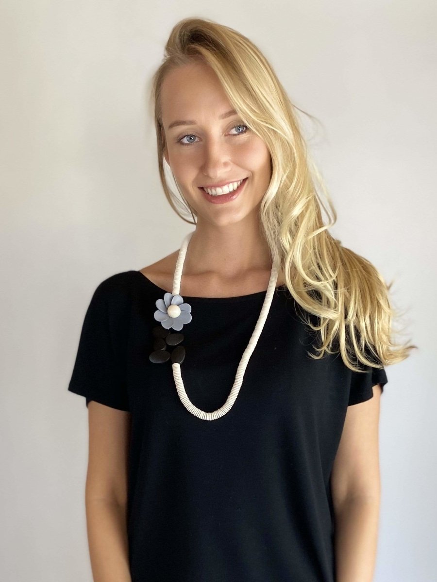 Collana Fiore - petrolio - Bijondo