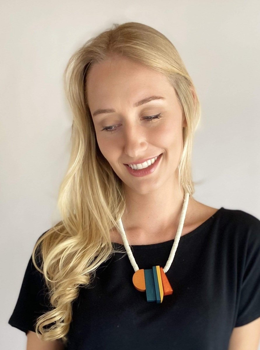 Collana Serbia legno e resina corta - blu scuro - Bijondo