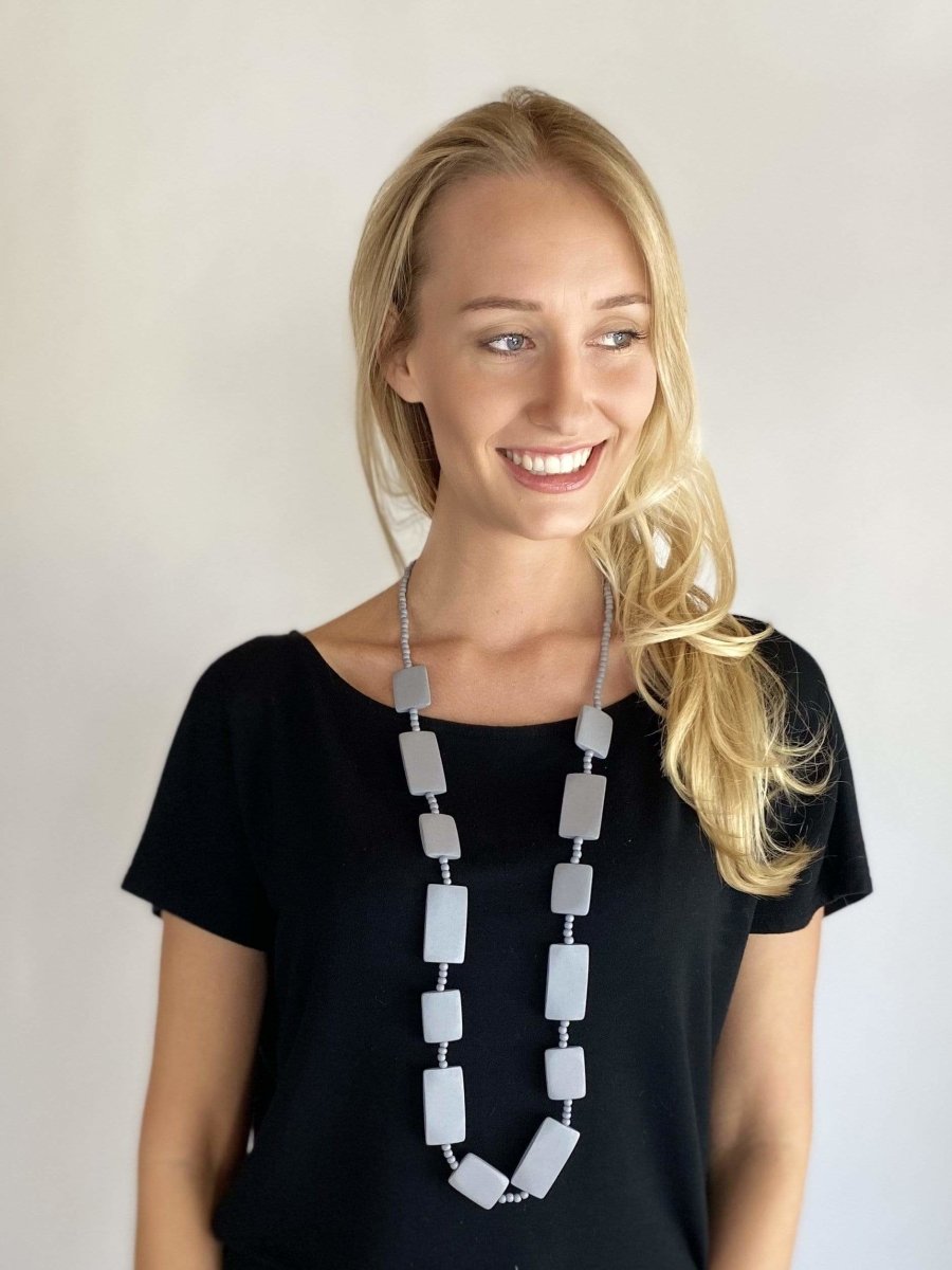 Collana Slovenia legno lunga - blu polvere - Bijondo