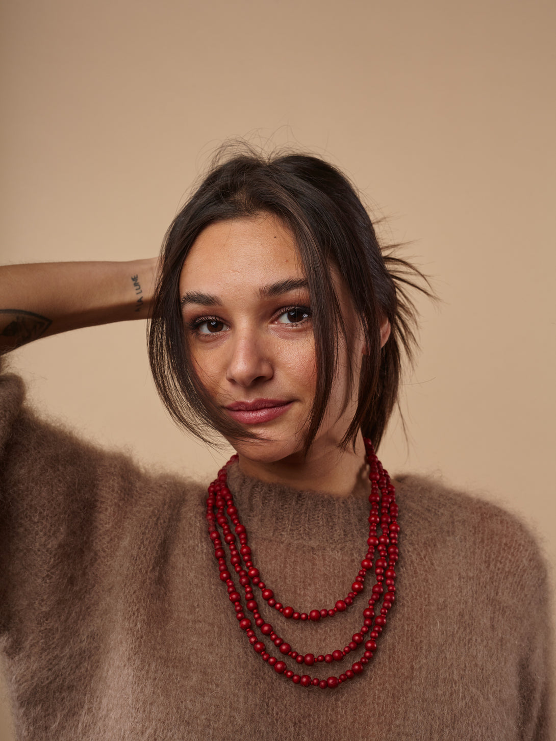 Collana corta legno Olyvia-collana-Bijondo-Rosso-Bijondo