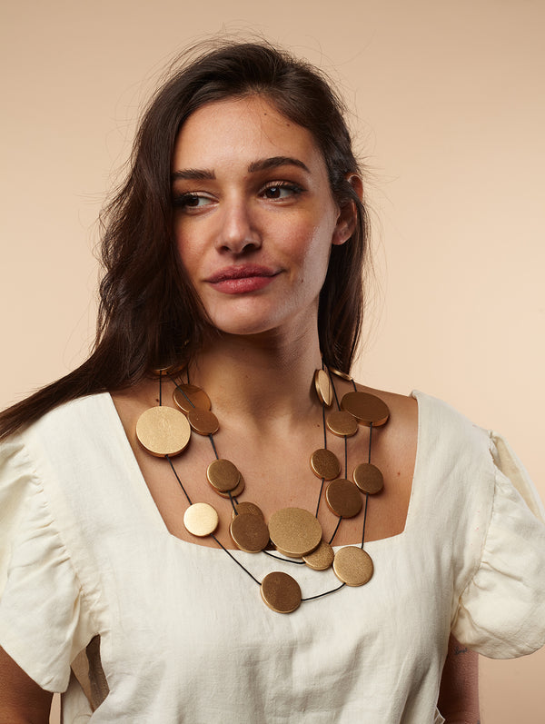 Collana leggera design legno Kalaya metallic-collana-Bijondo-Bijondo