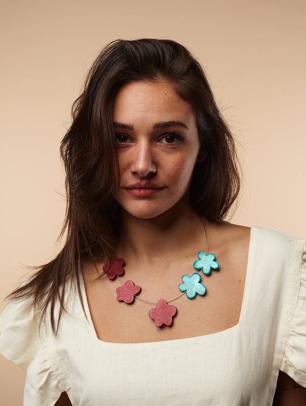 Collana legno Flor legno e resina con madreperla-collana-Bijondo-Bijondo