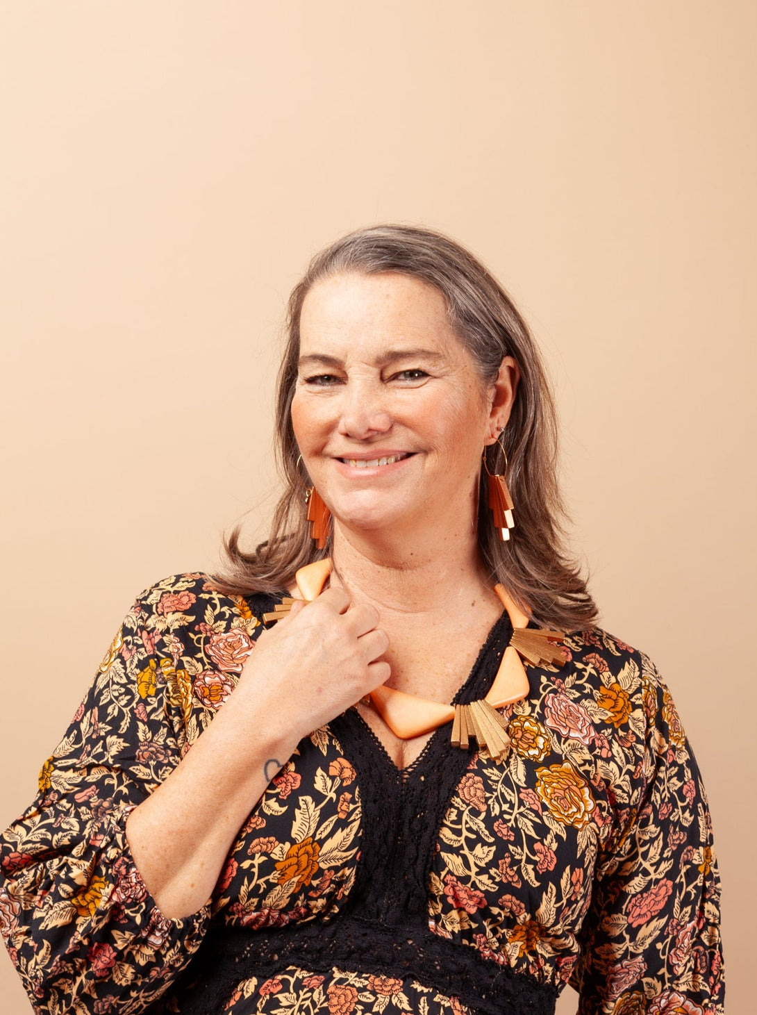 Collana legno metallic Romy-collana-Bijondo-peach fuzz-Bijondo