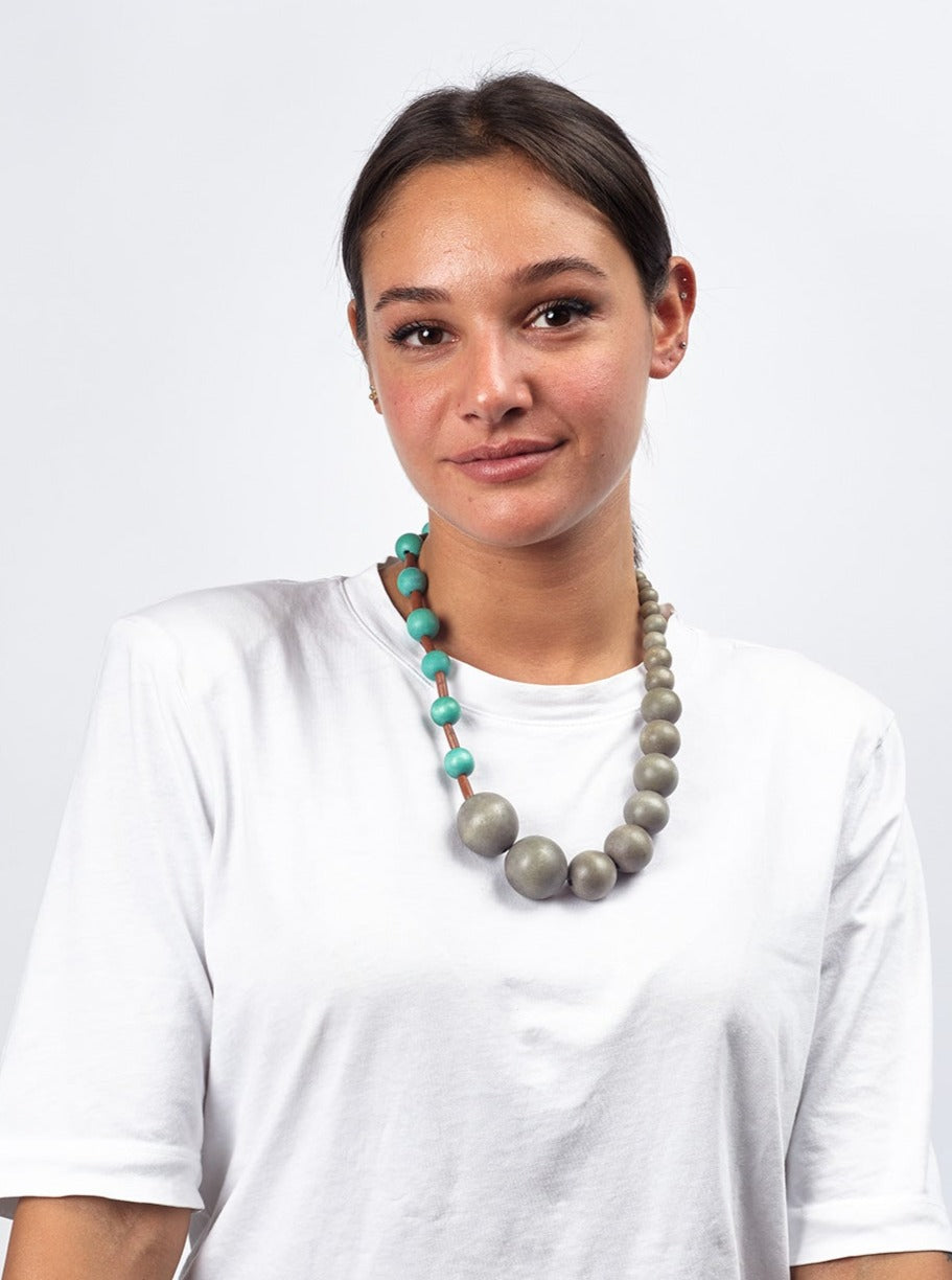 Collana legno regolabile Ada-turchese-Bijondo