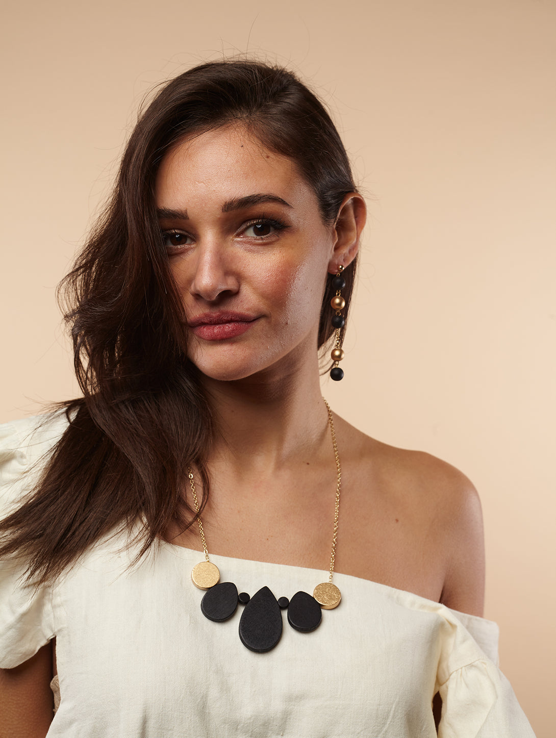 Collana legno regolabile Roan metallic, costume jewelry-Collana-EW-Nero-Bijondo