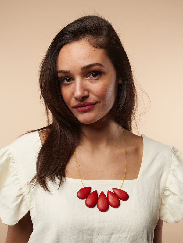 Collana legno regolabile leggera Jazylyn-Collana-EW-Rosso-Bijondo