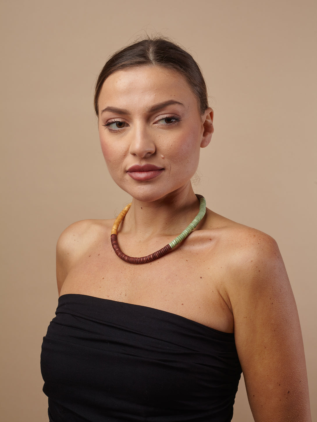 Collana legno semplice unisex Roryna-collana-Bijondo-Marrone-Bijondo