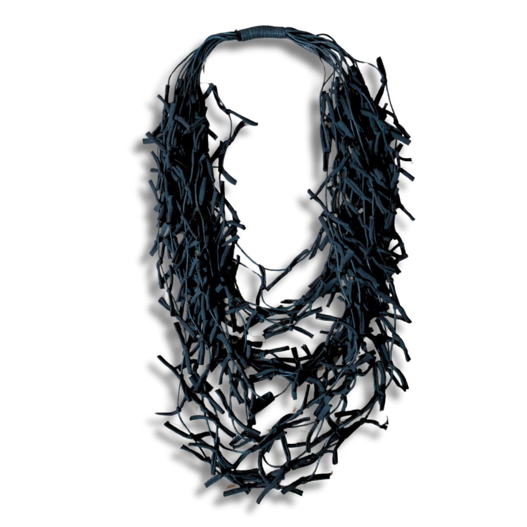 Collana tessuto Tonga Medium-collana-EW-nero-Bijondo