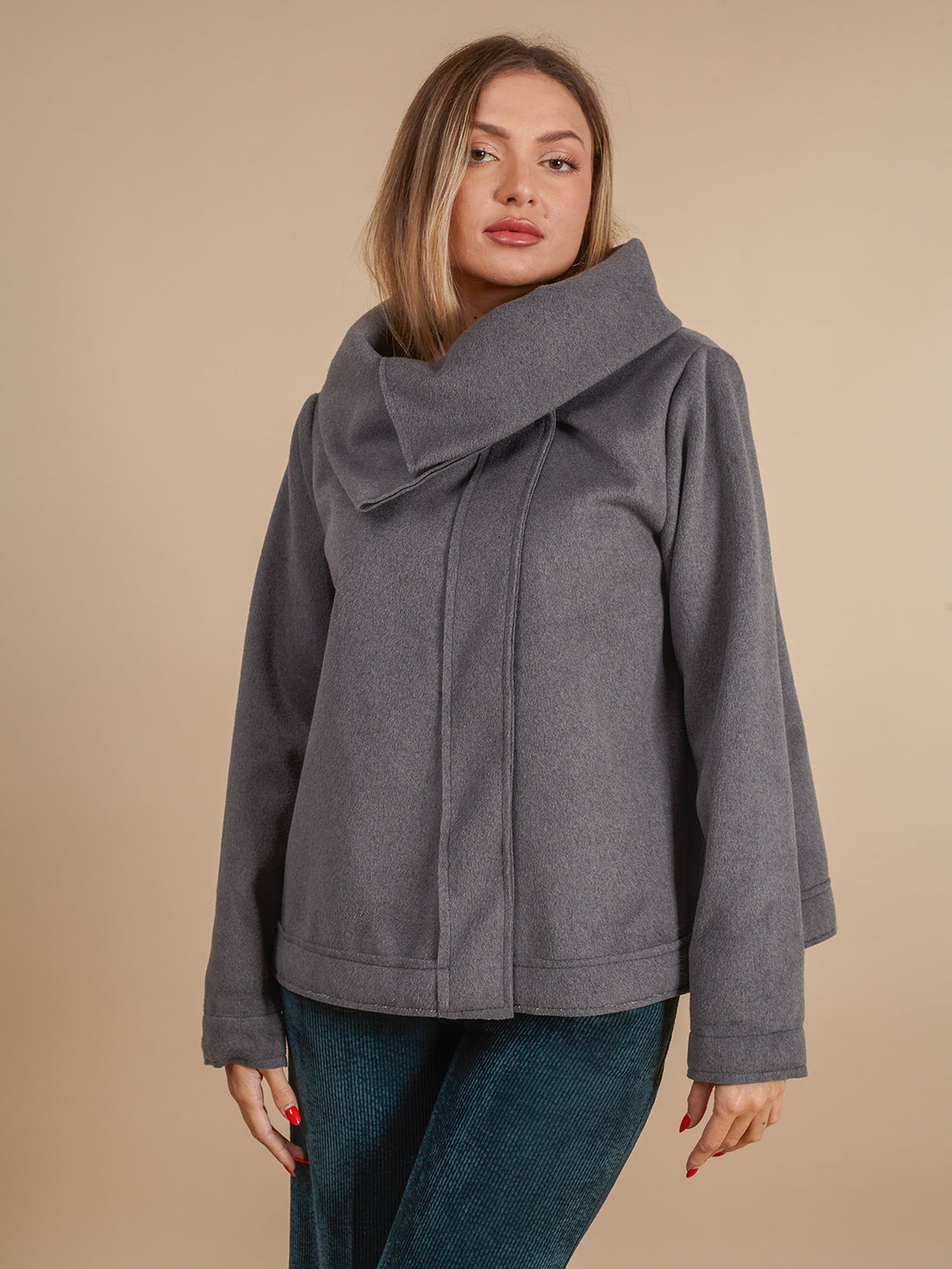 Giacca corta comfy Talulla-giacca-Bijondo-Grigio-taglia unica-Bijondo