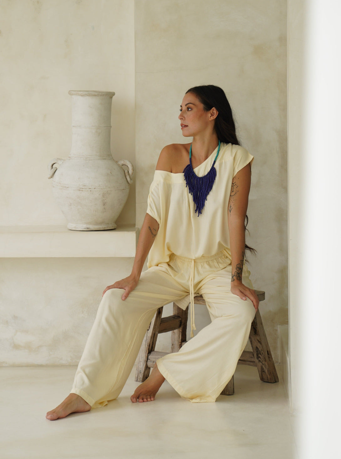 Maglia basic tinta unita viscosa Karol-nero-Bijondo