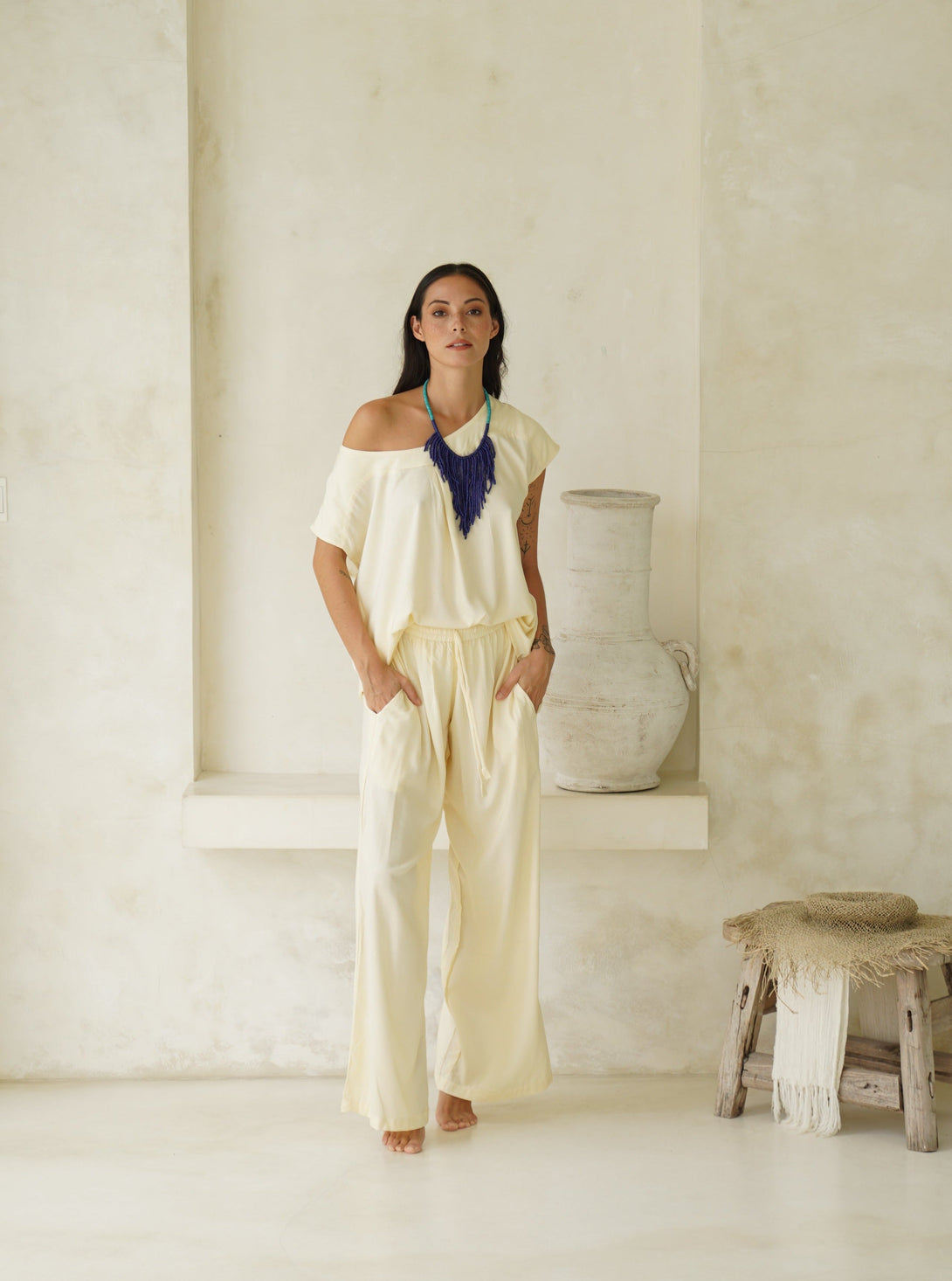 Maglia basic tinta unita viscosa Karol-nero-Bijondo