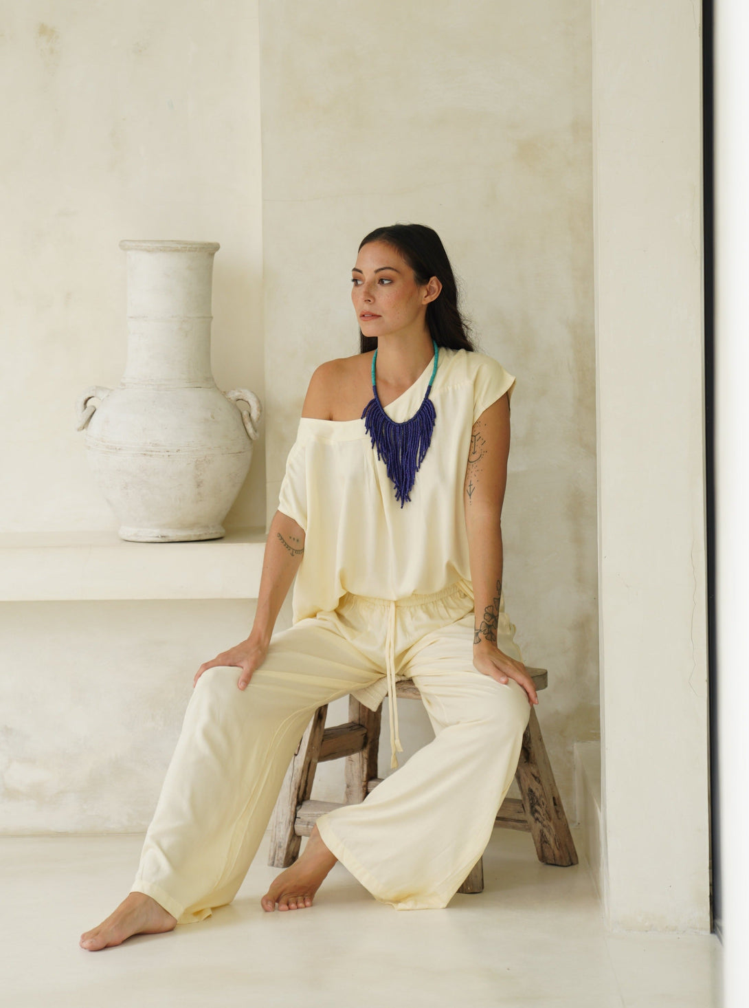 Maglia basic tinta unita viscosa Karol-nero-Bijondo