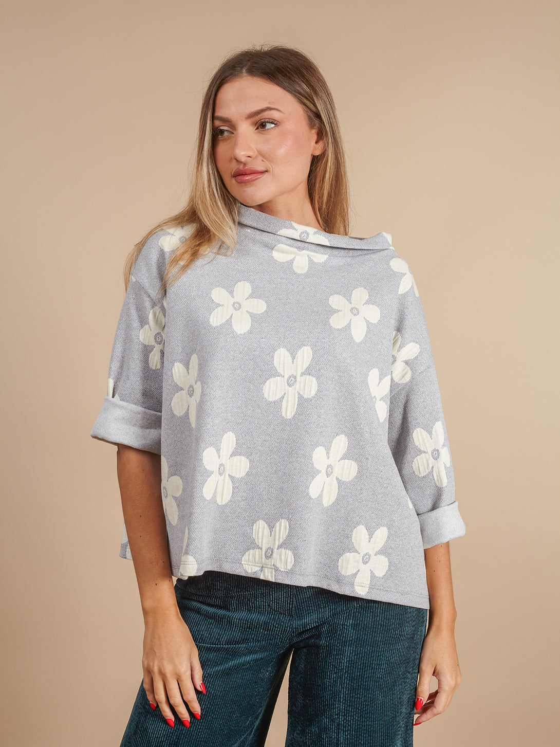 Maglia fiori collo particolare Daria-maglia-Wendy Trendy-Bijondo