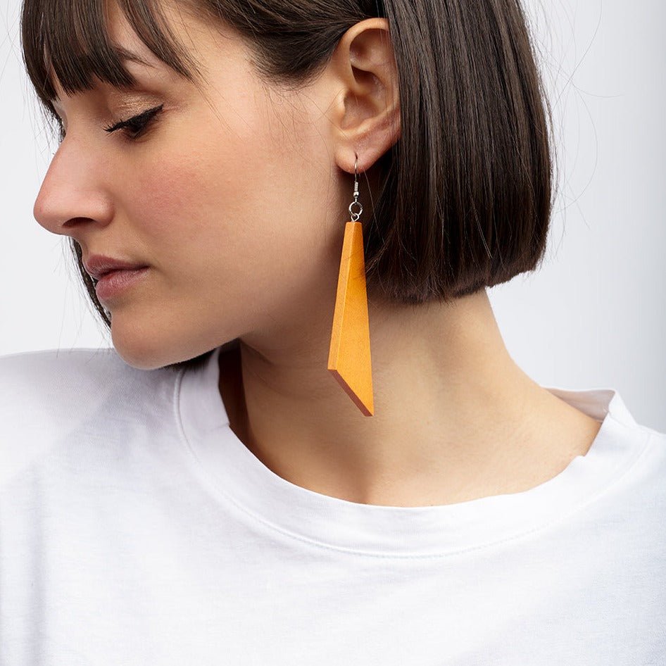 Orecchini Legno Lunghi Togo - caramello - Bijondo