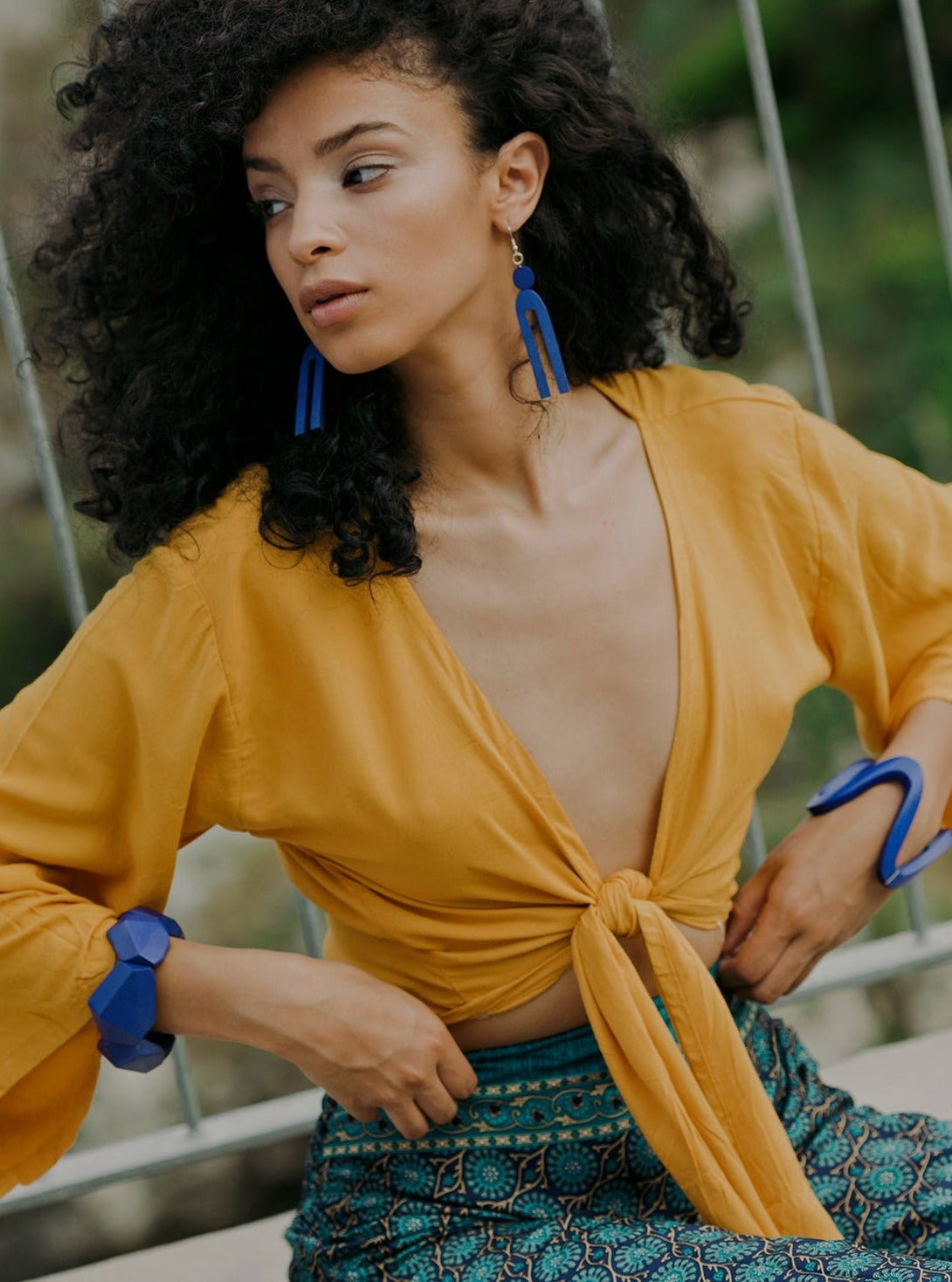 Orecchini Legno lunghi design Naxos - rosso - Bijondo