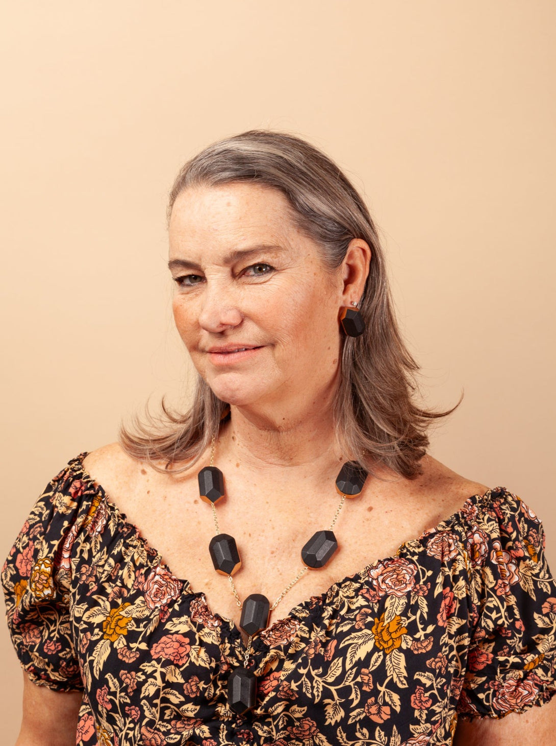 Orecchini Serena metallic-orecchini-Bijondo-nero-Bijondo