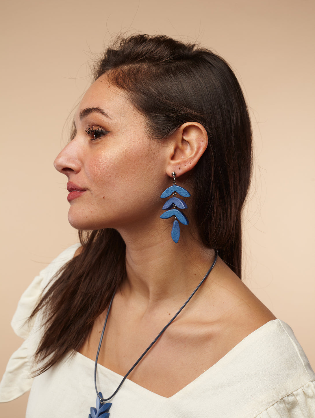 Orecchini grandi legno Flora-Collana-EW-Blu-Bijondo