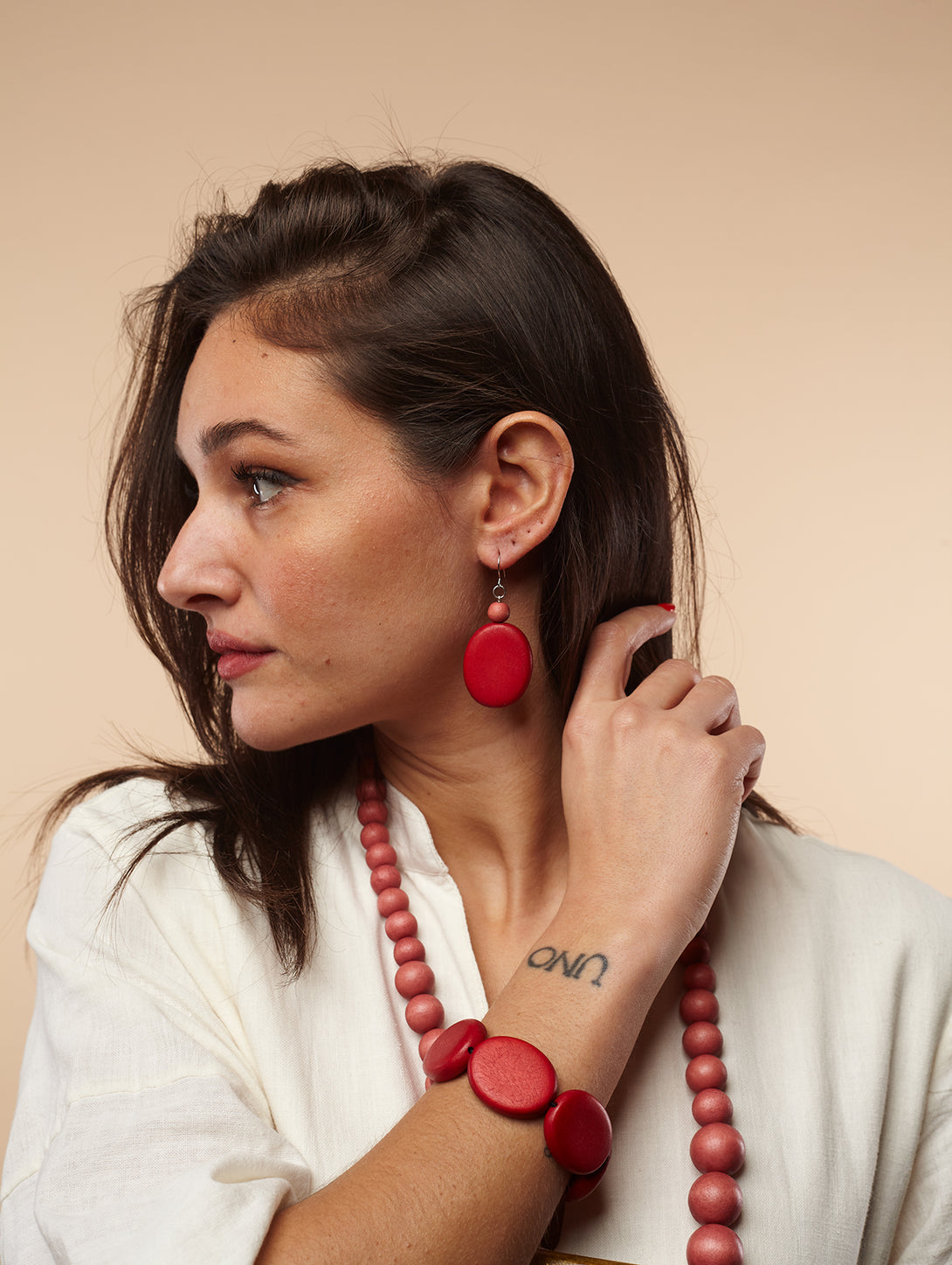 Orecchini leggeri, legno Dovie, costume jewelry-orecchini-Bijondo-Bijondo