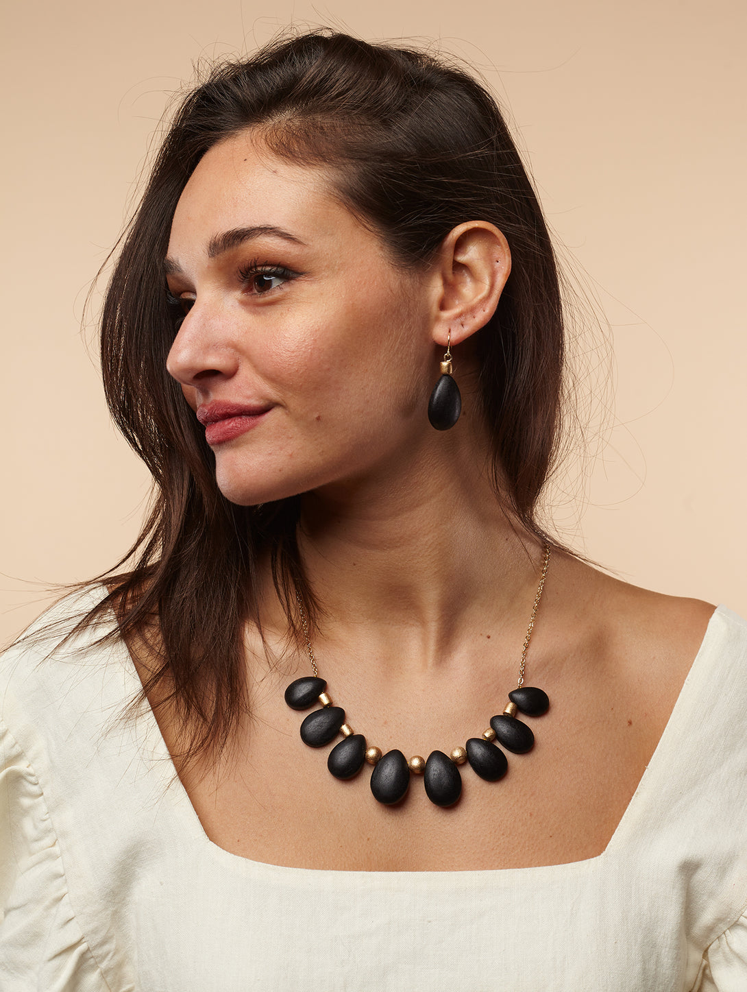 Orecchini legno Gracie-orecchini-EW-Nero-Bijondo