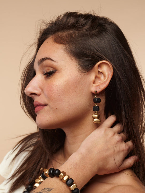 Orecchini legno, leggeri Taylor metallic, costume jewelry-orecchini-EW-Bijondo