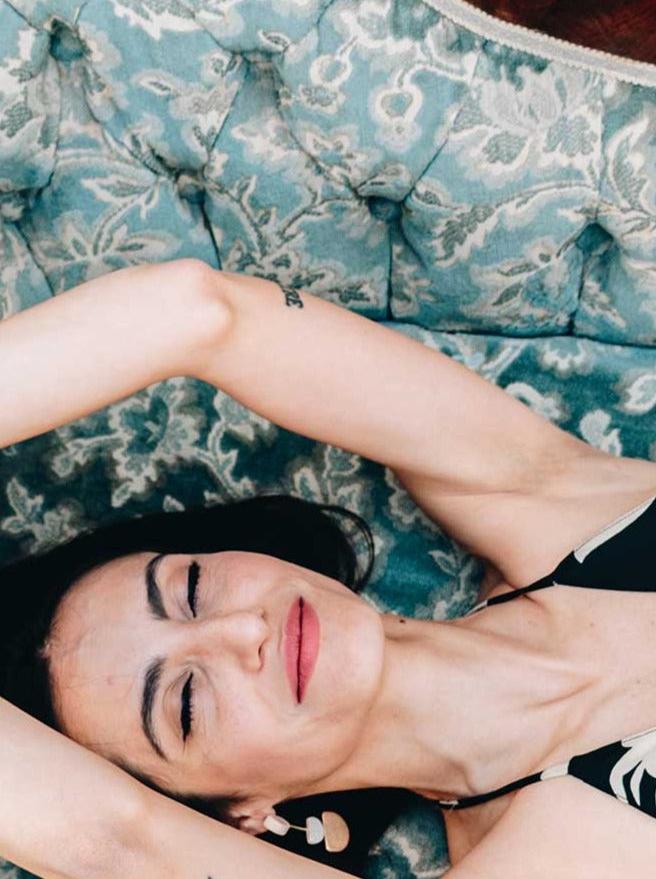 Orecchini legno pendenti leggeri Kira metallic-orecchini-EW-beige-Bijondo