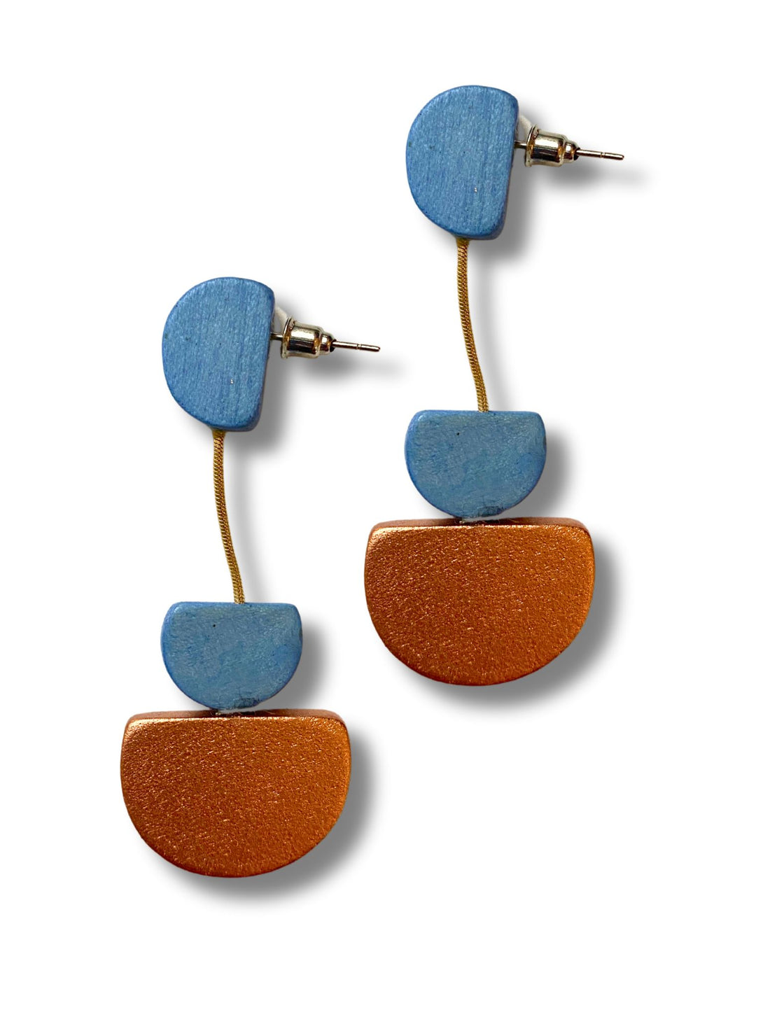 Orecchini legno pendenti leggeri Kira metallic-orecchini-EW-celeste-Bijondo