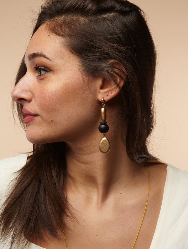 Orecchini lunghi, leggeri, legno Margie metallic-Orecchini-Bijondo-Nero-Bijondo