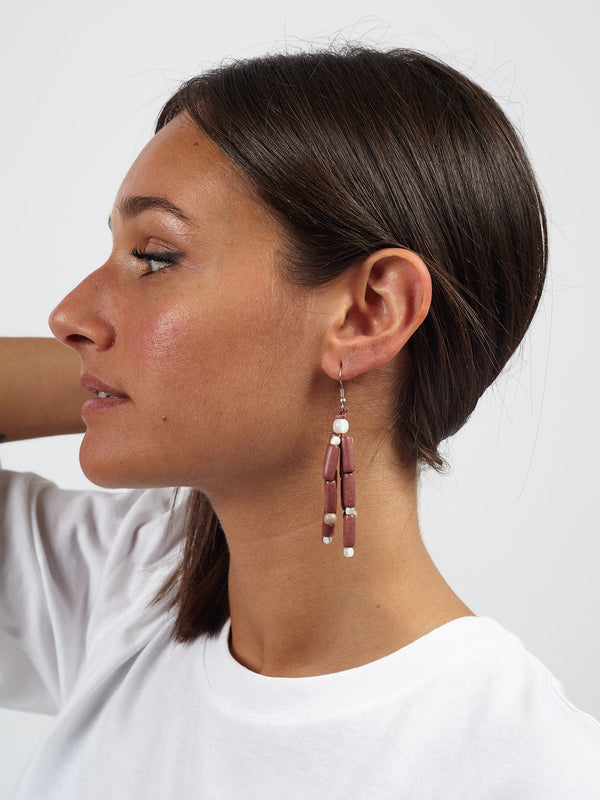 Orecchini pendenti legno e madreperla Ophelia-rosa-Bijondo