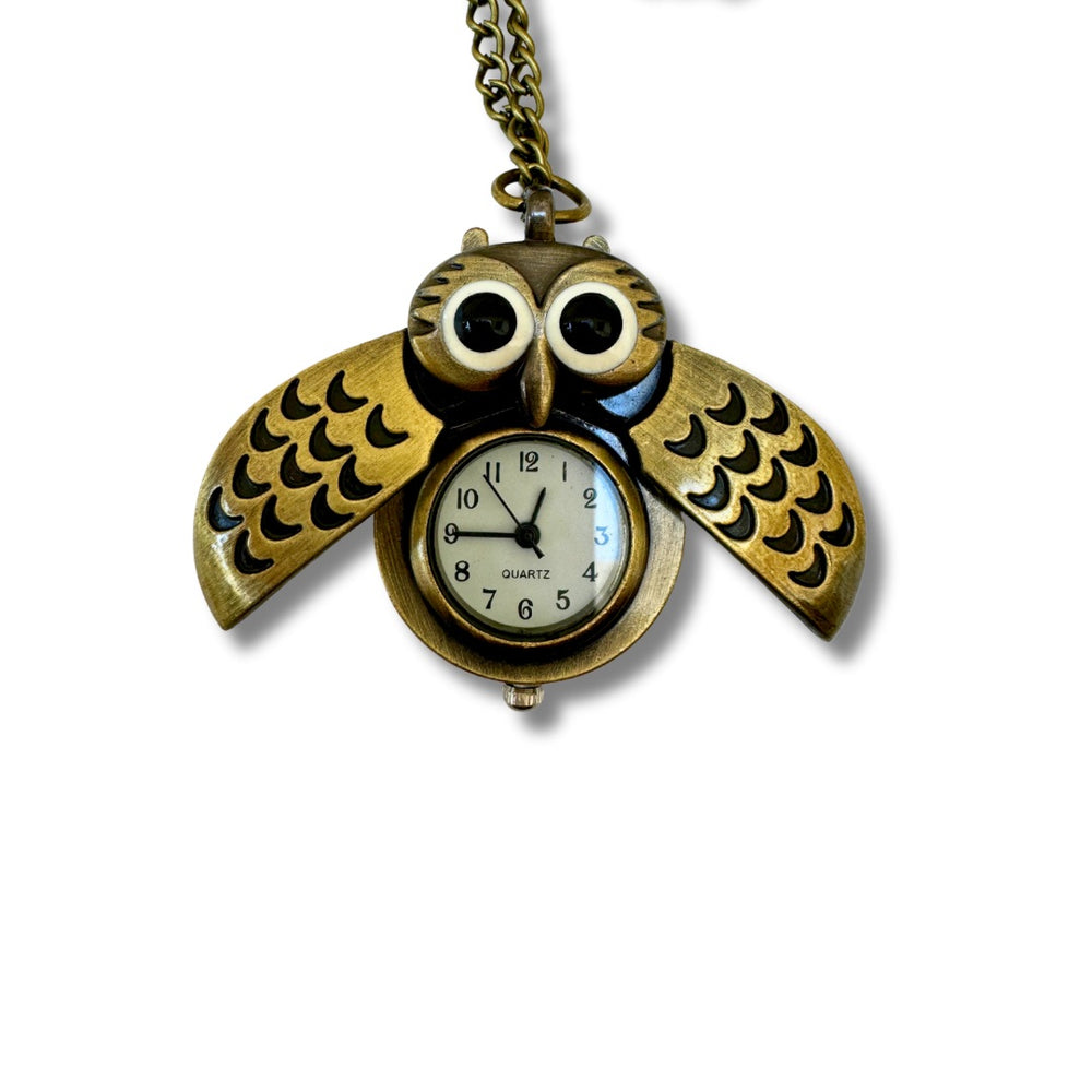 Collana con ciondolo gufo color argento antico vintage intarsiato con pietra rossa CZ Collana con ciondolo albero della va cavo moda per le donne  36