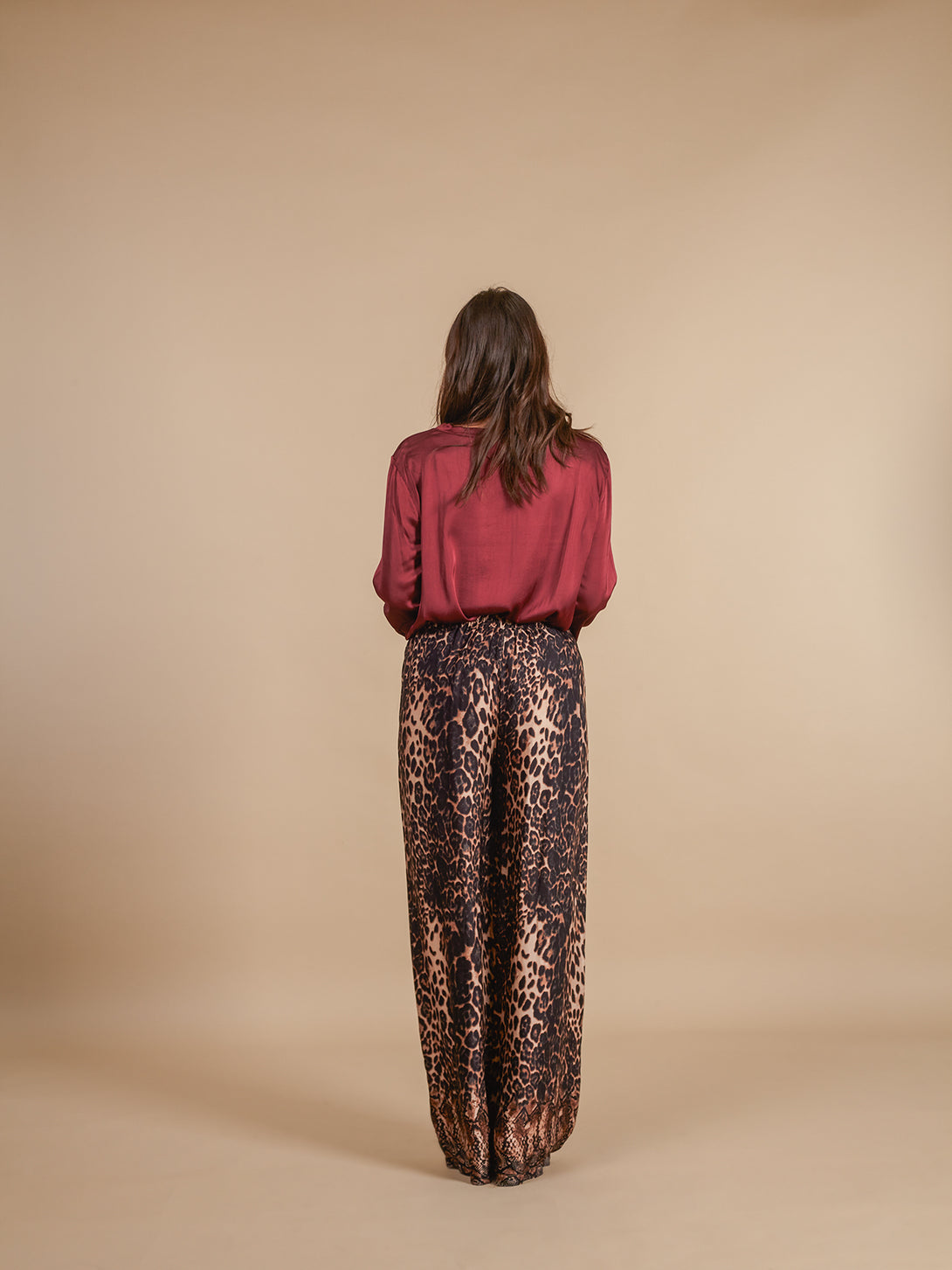 Pantaloni viscosa raso animalier Gloria-pantaloni-Bijondo-Bijondo