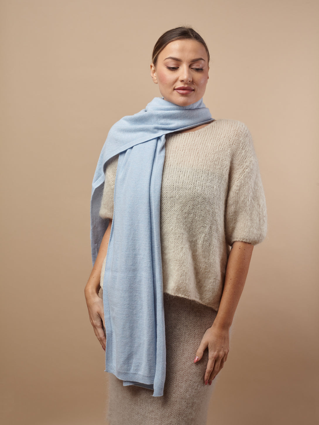 Sciarpa lana e cashmere Aila-sciarpa-Bijondo-Celeste-Bijondo