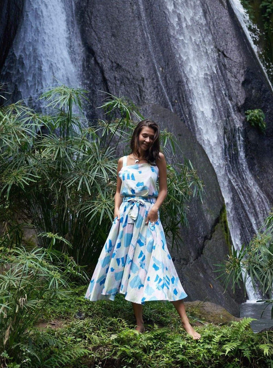 Set rayon midi elegante Zadie - celeste - Bijondo