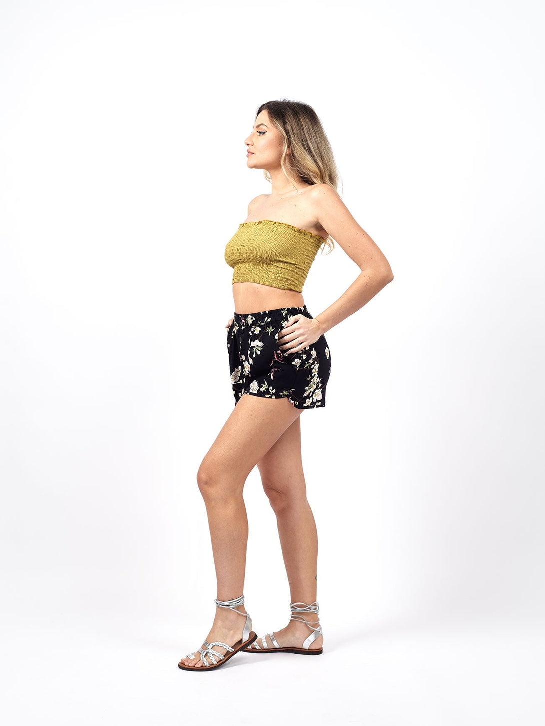 Shorts rayon con tasche Barbara-nero boho-Bijondo