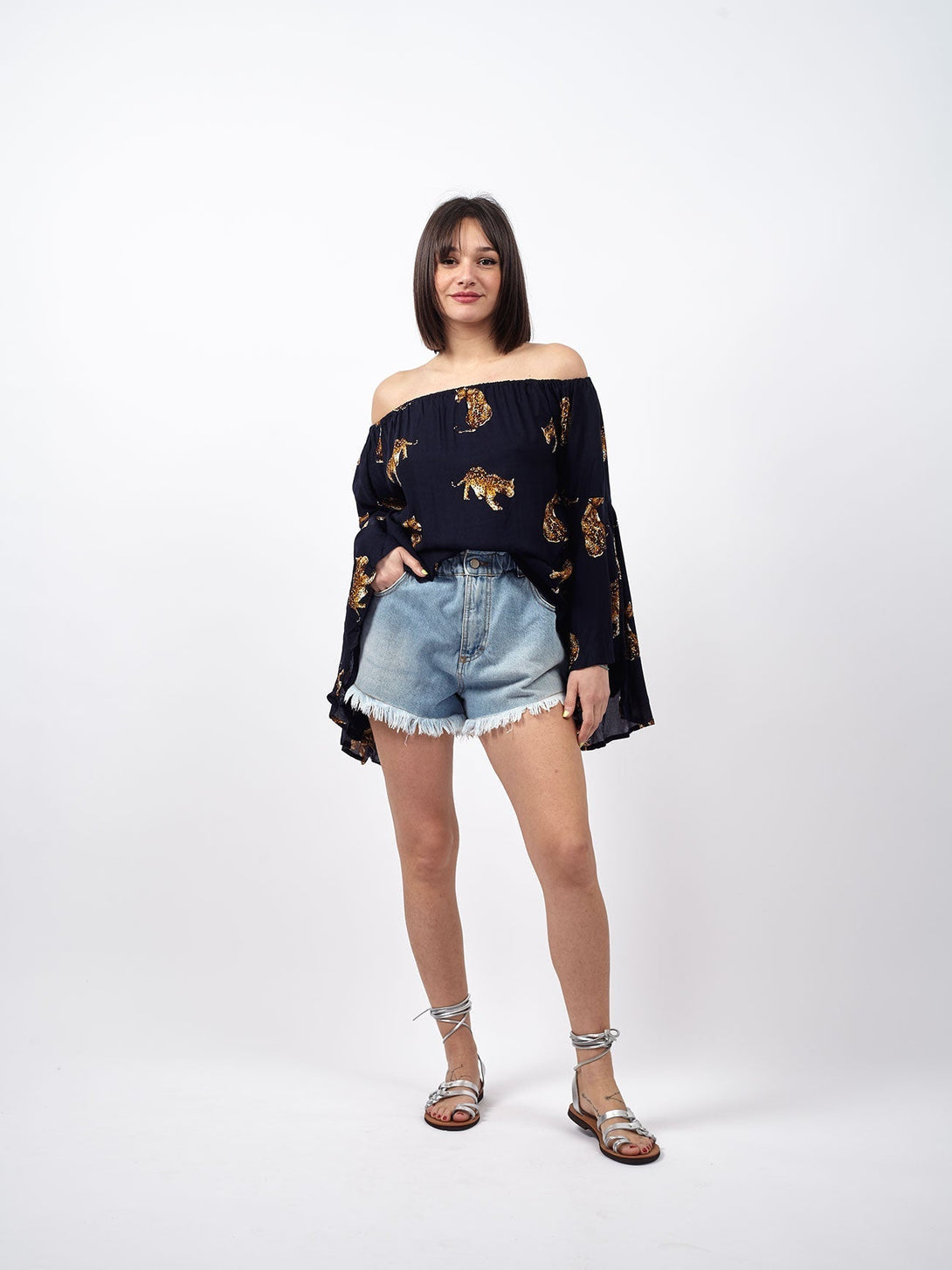 Top manica a ventaglio scollo bardot Iris-blu giaguari-Bijondo