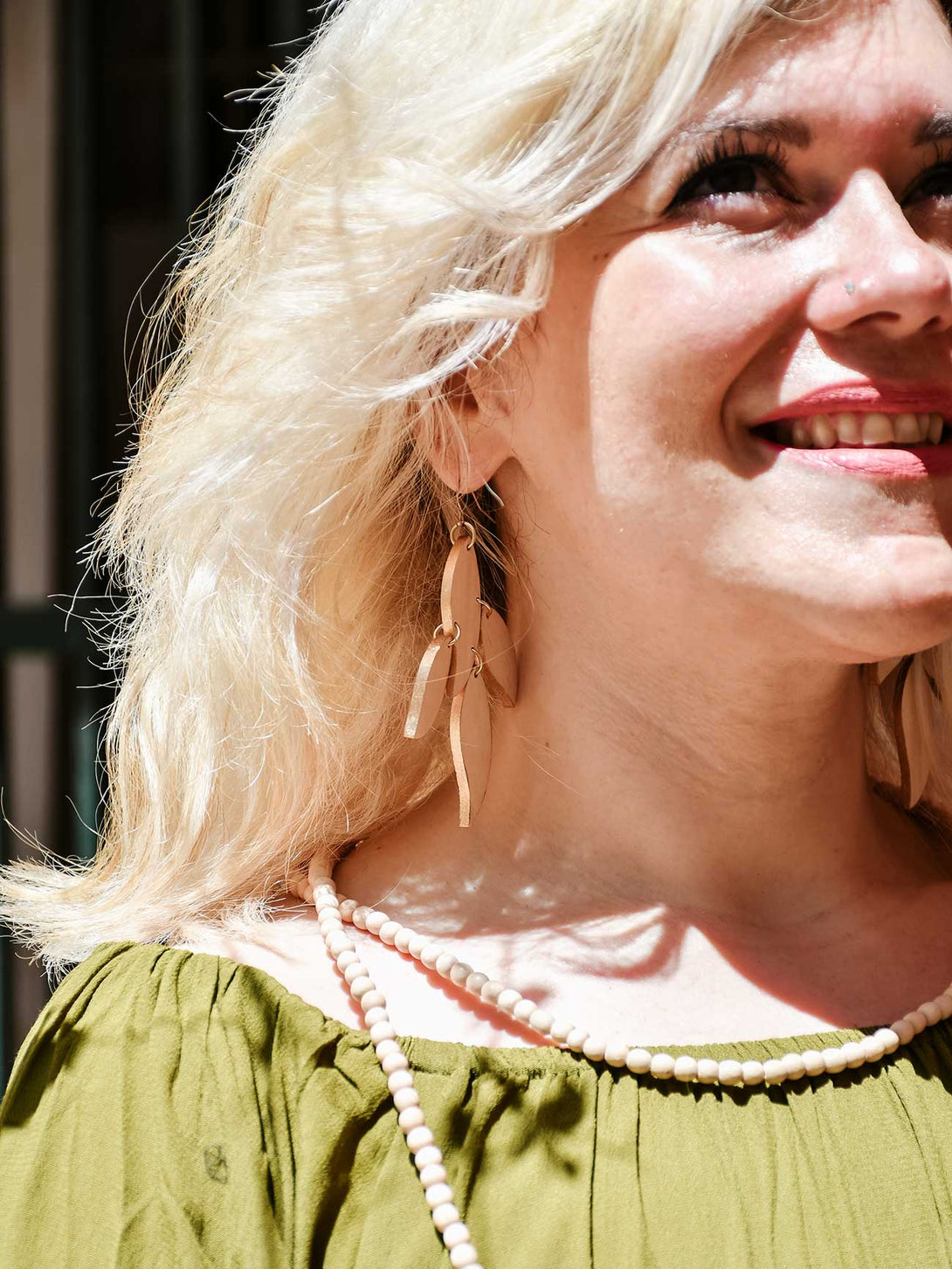 Top rayon off-shoulder Lulu-Top-Bijondo-Bijondo