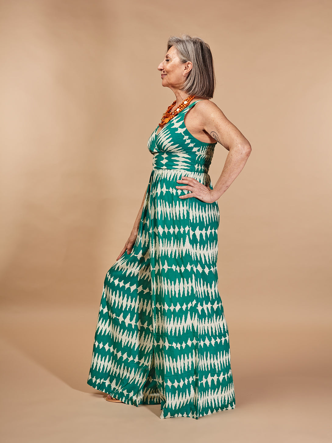 Tuta bretelle scollo a V rayon Carla-Tuta-WhyY-Smeraldo-S-M-Bijondo