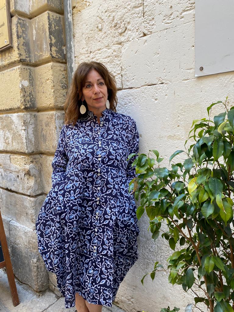 Vestito camicione cotone Jhola - blu fiori - Bijondo