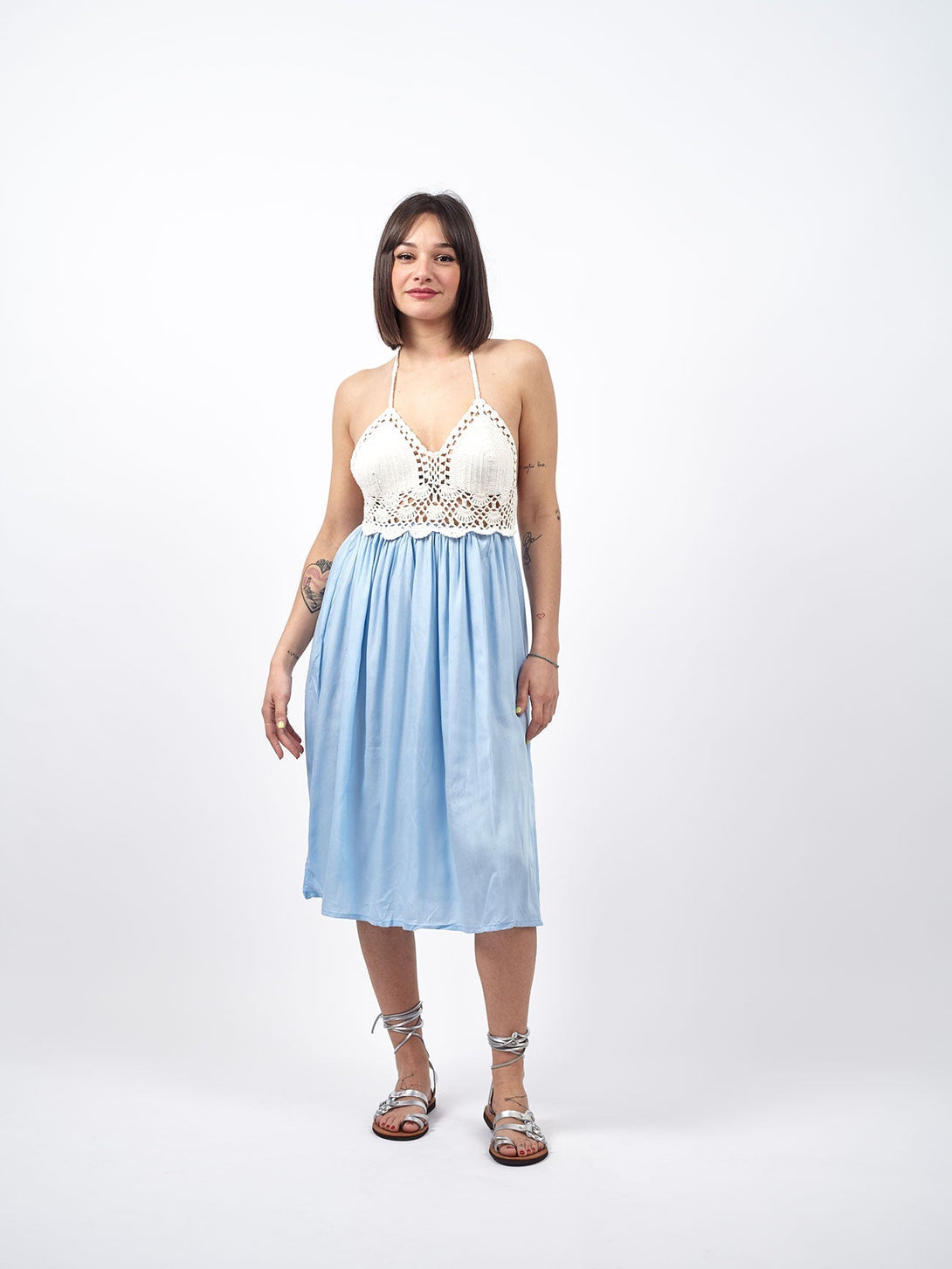 Vestito corto crochet open back Elowen-celeste-Bijondo
