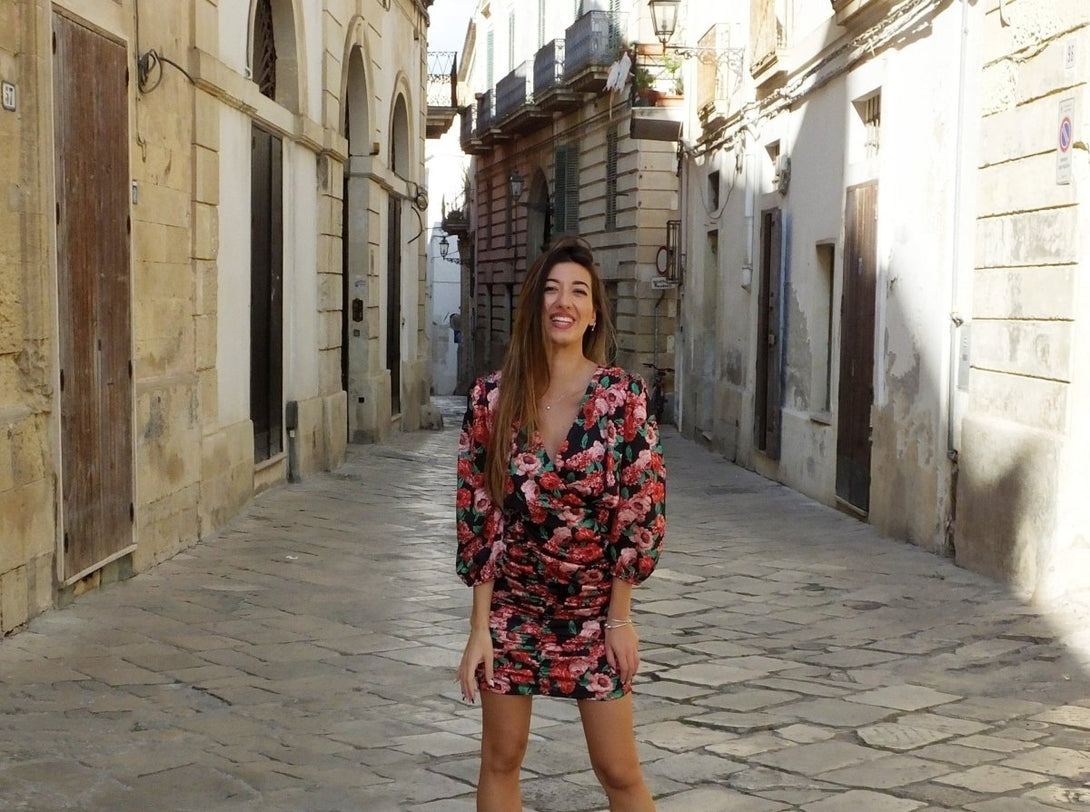 Vestito corto floreale drappeggiato Dolores - rosso - Bijondo