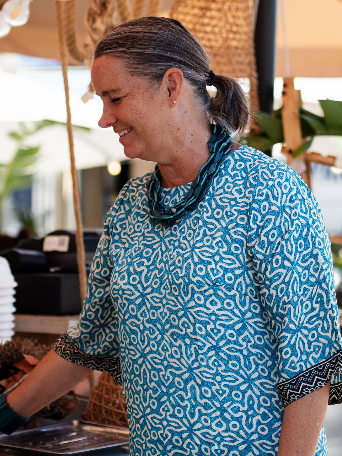 Vestito corto in seta Tracy-blu scuro-S-Bijondo