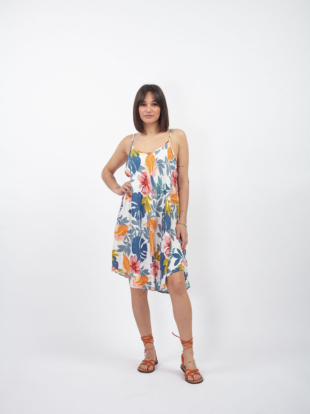 Vestito corto rayon con bretelle Morgana-bianco-Bijondo