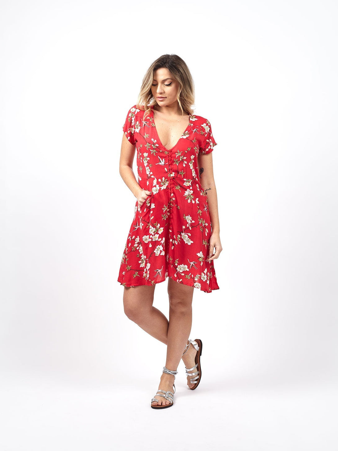 Vestito corto rayon con tasche e bottoni Bathsheba-nero-Bijondo