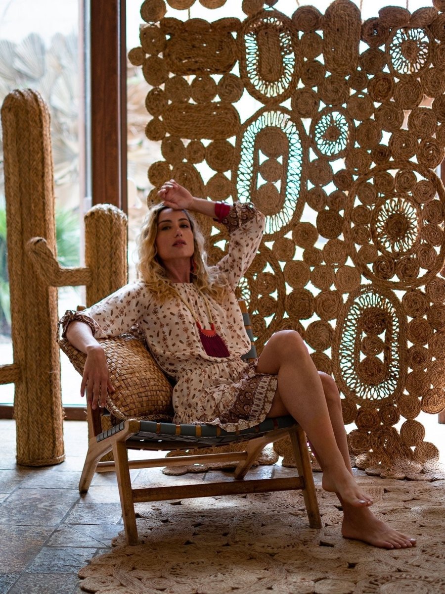 Vestito corto scollo bardot Hilma - marrone - Bijondo