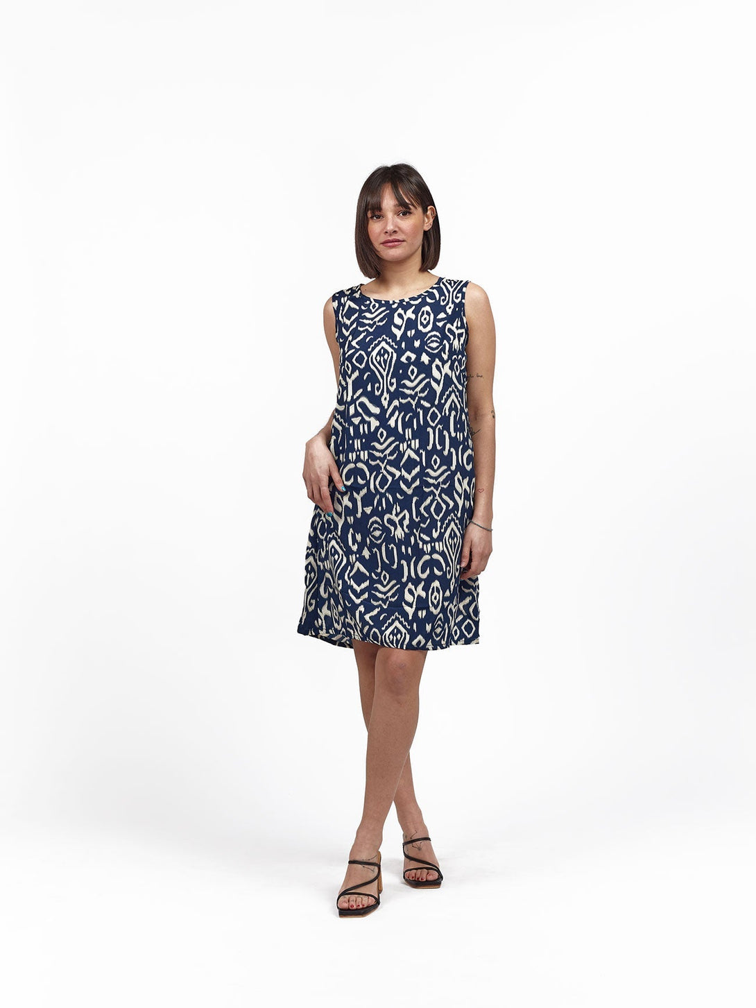 Vestito corto smanicato in seta Alice - blu - Bijondo